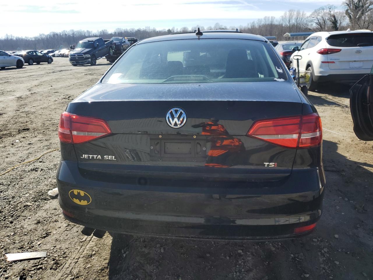 2015 Volkswagen Jetta - Image 6