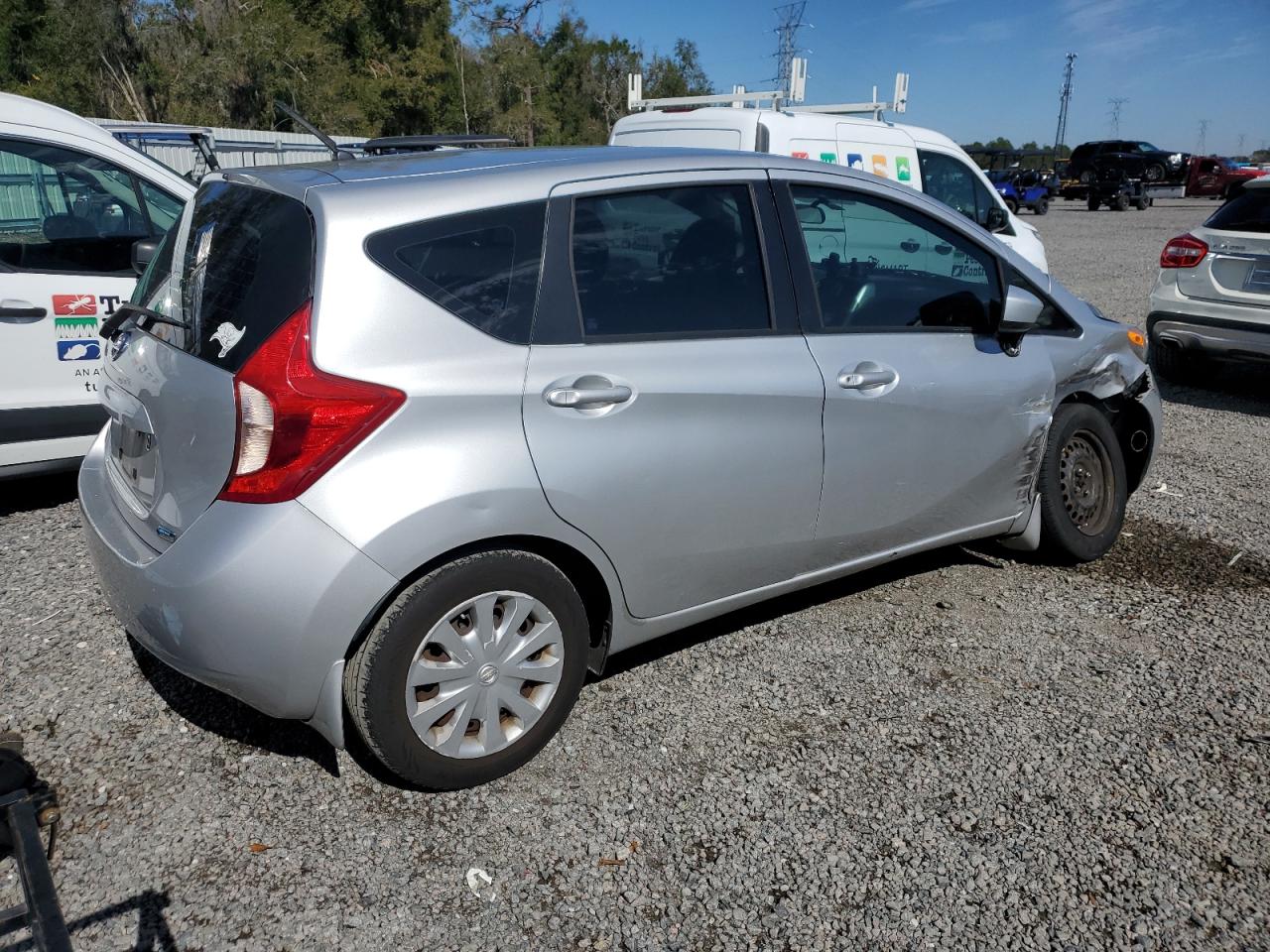 2016 Nissan Versa - Image 3