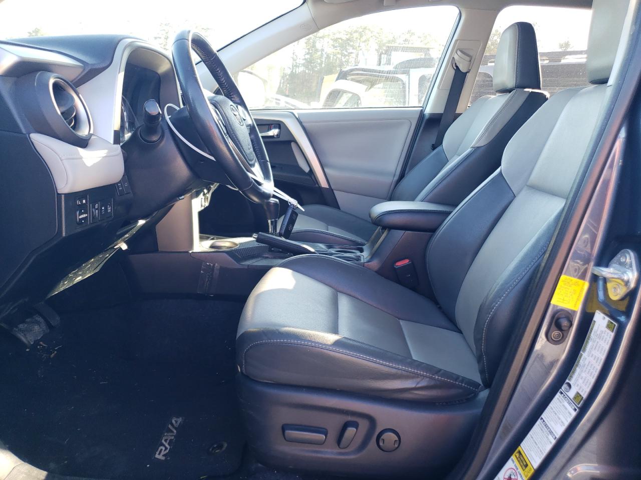 2013 Toyota RAV 4 - Image 7