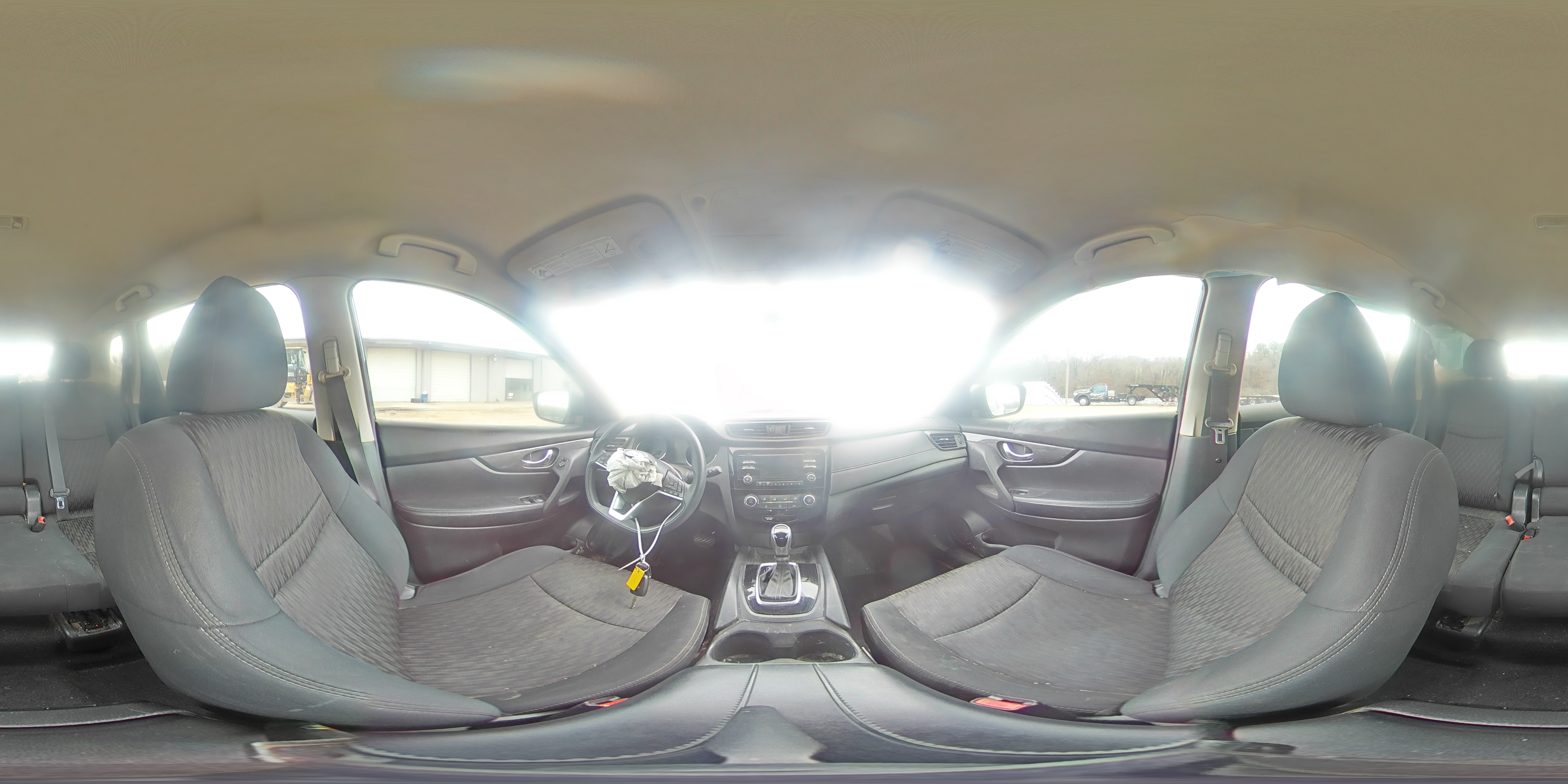 2017 Nissan Rogue - Image 14