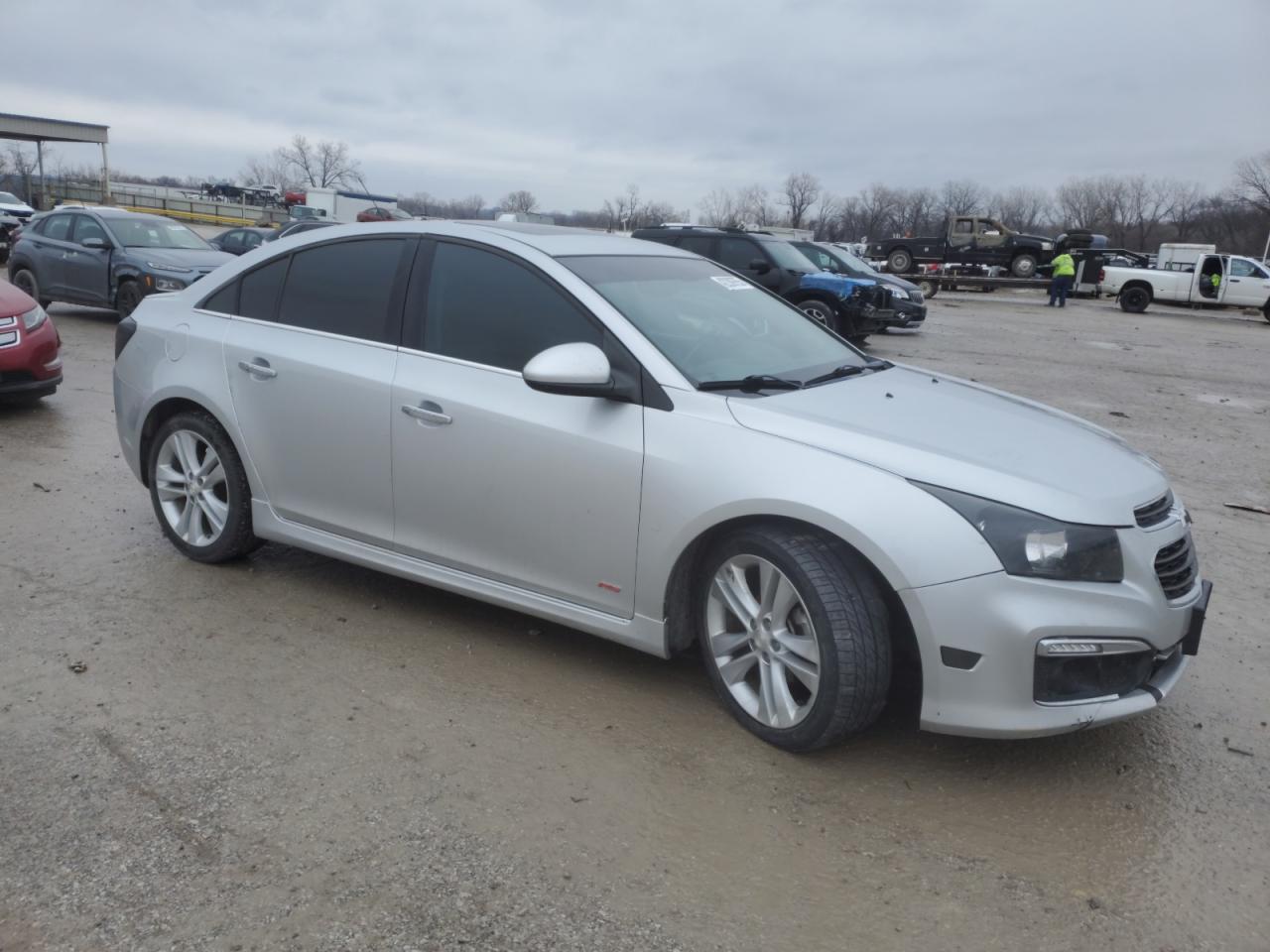 2015 Chevrolet Cruze - Image 4
