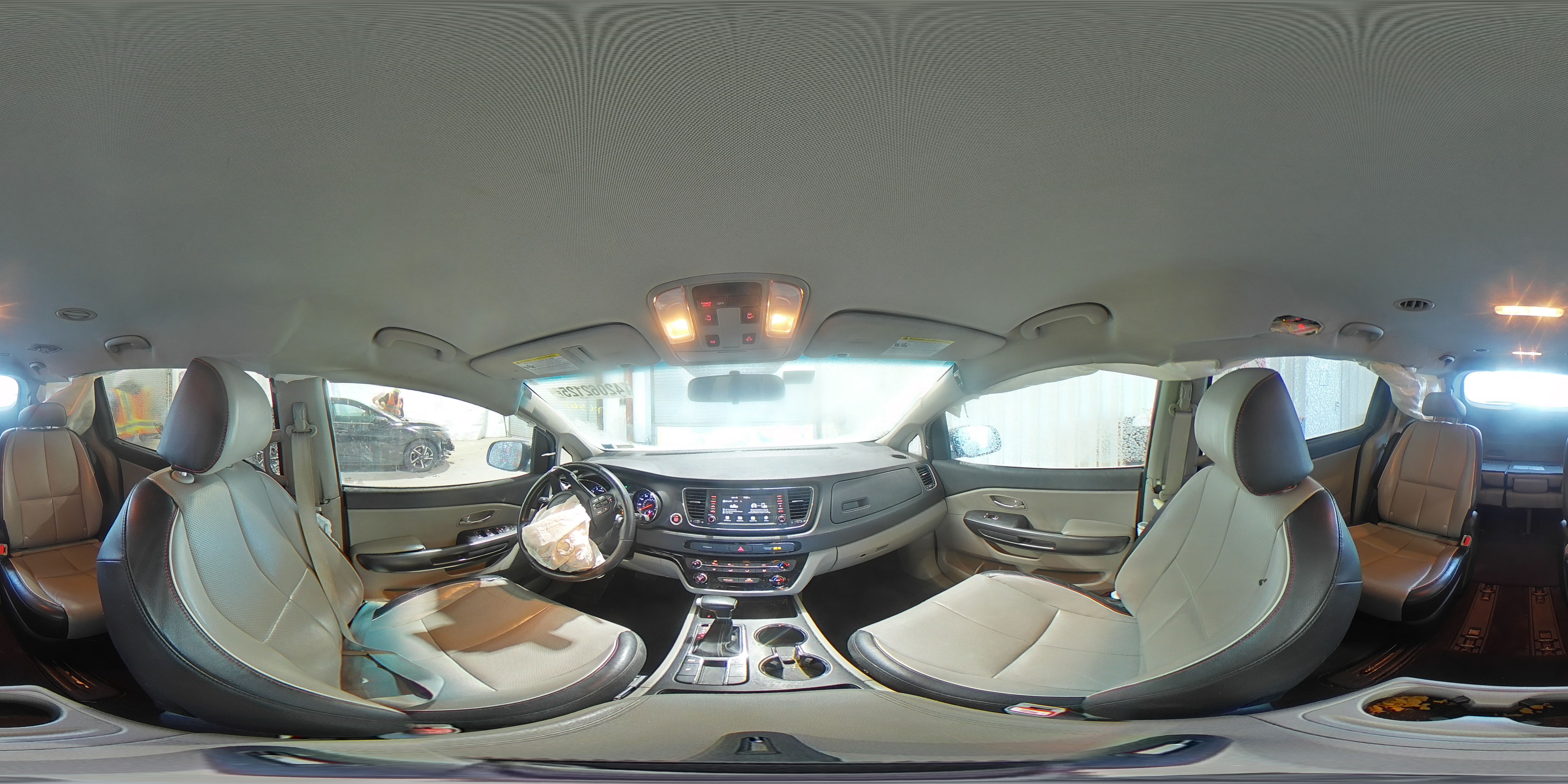 2021 Kia Sedona - Image 14
