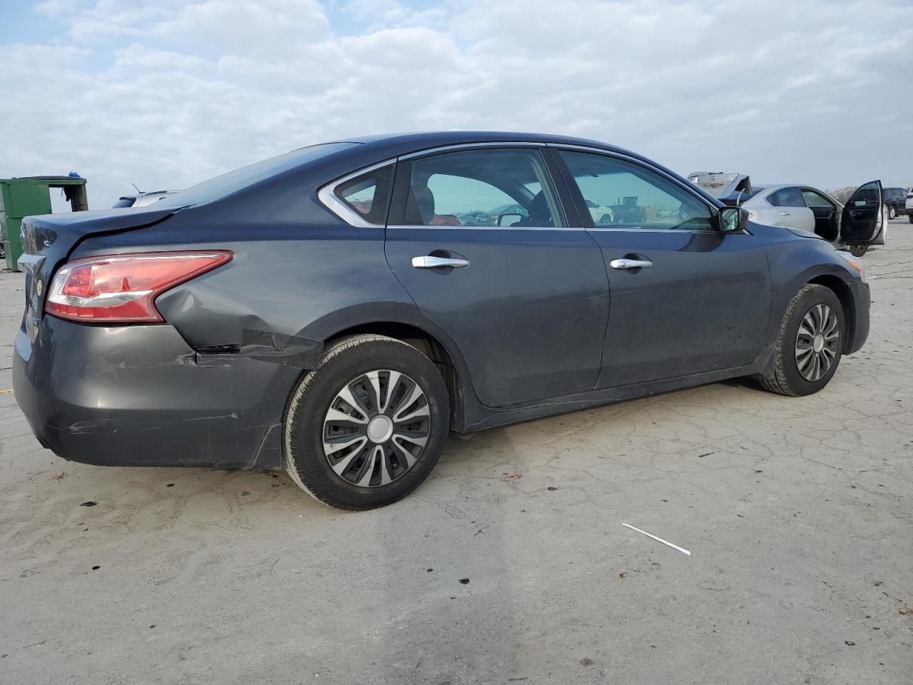 2013 Nissan Altima - Image 3