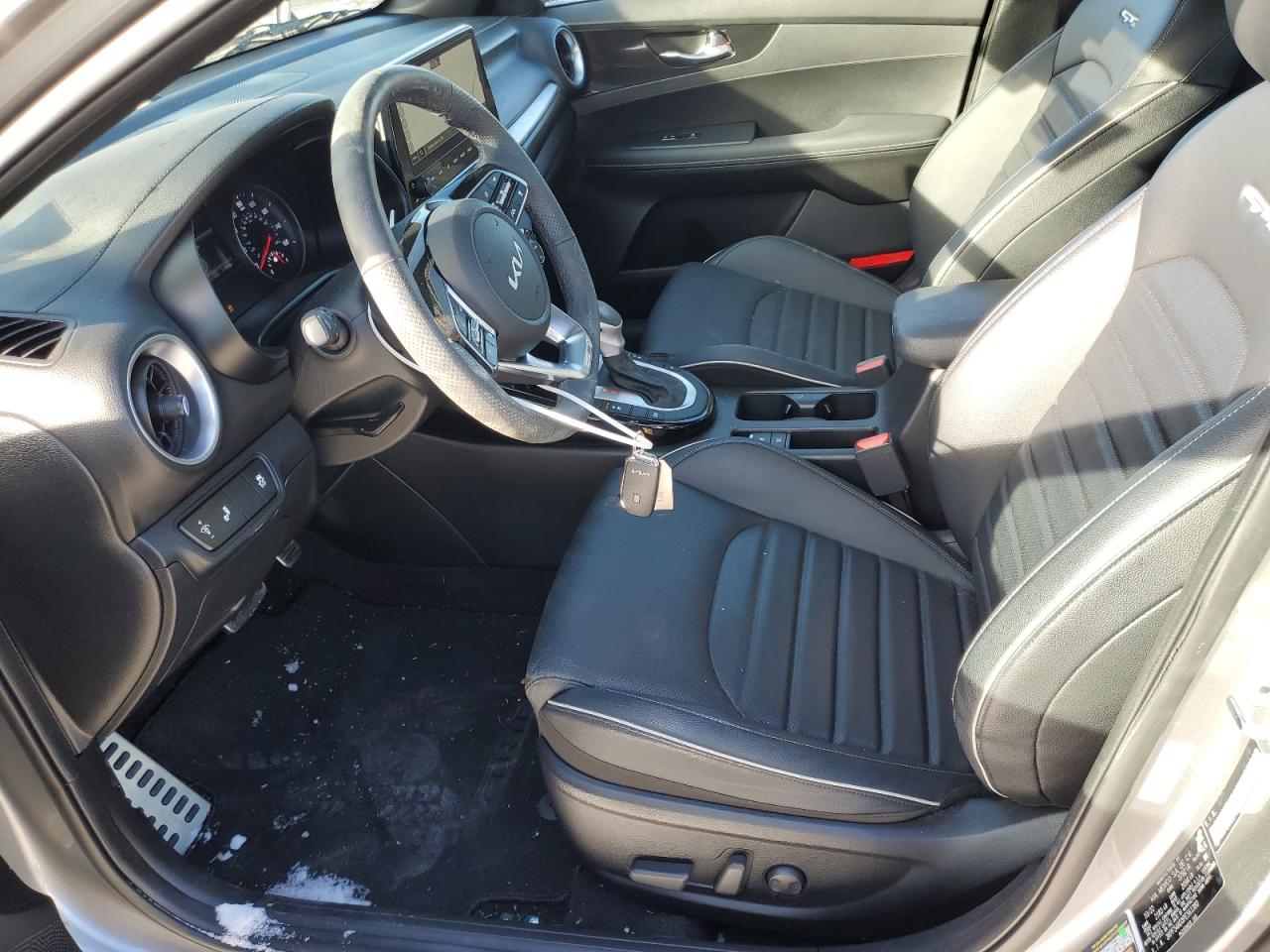 2023 Kia Forte - Image 7