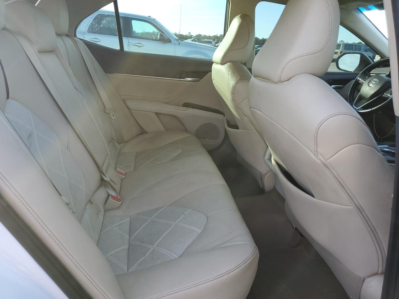 2018 Toyota Camry - Image 10