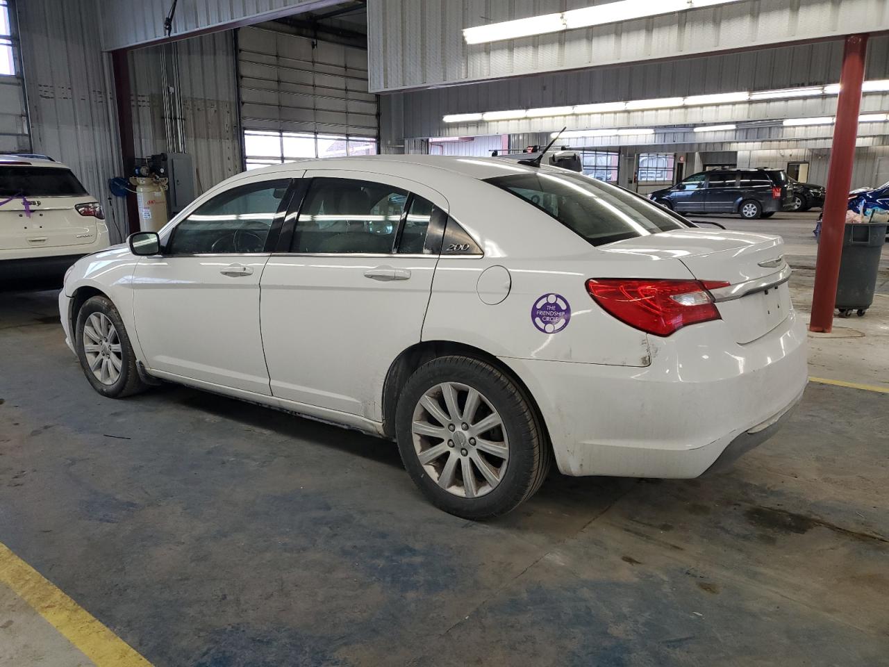 2013 Chrysler 200 - Image 2