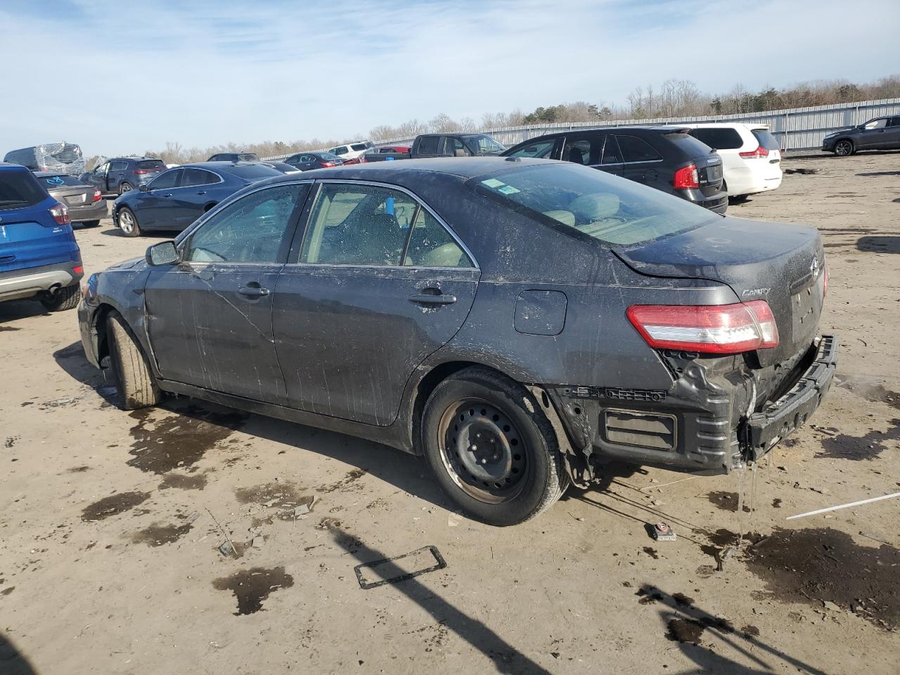 2011 Toyota Camry - Image 2
