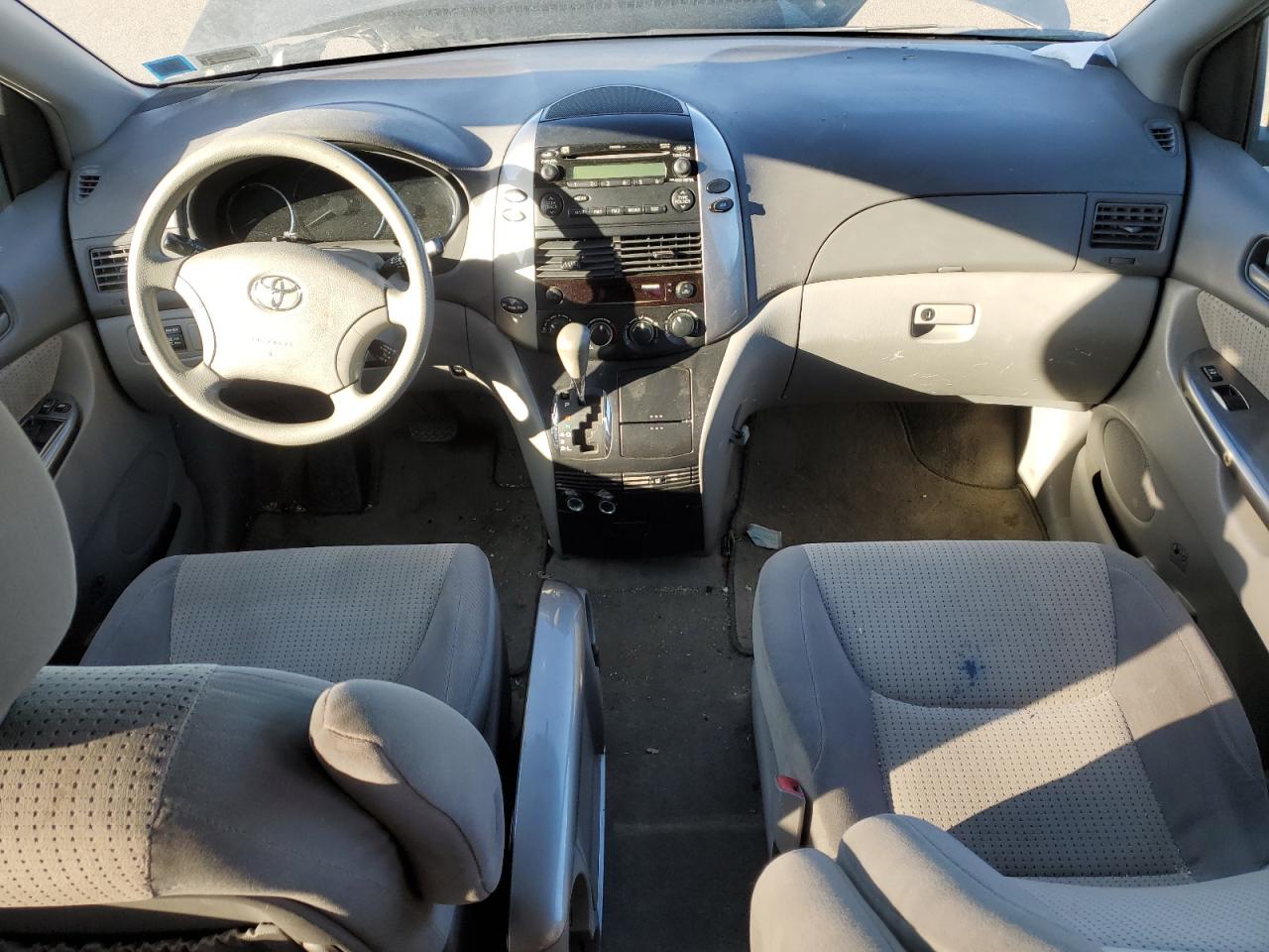 2009 Toyota Sienna - Image 8