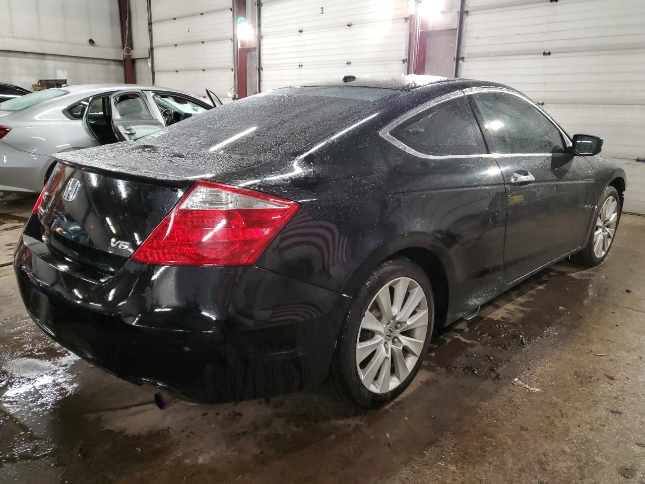 2009 Honda Accord - Image 3
