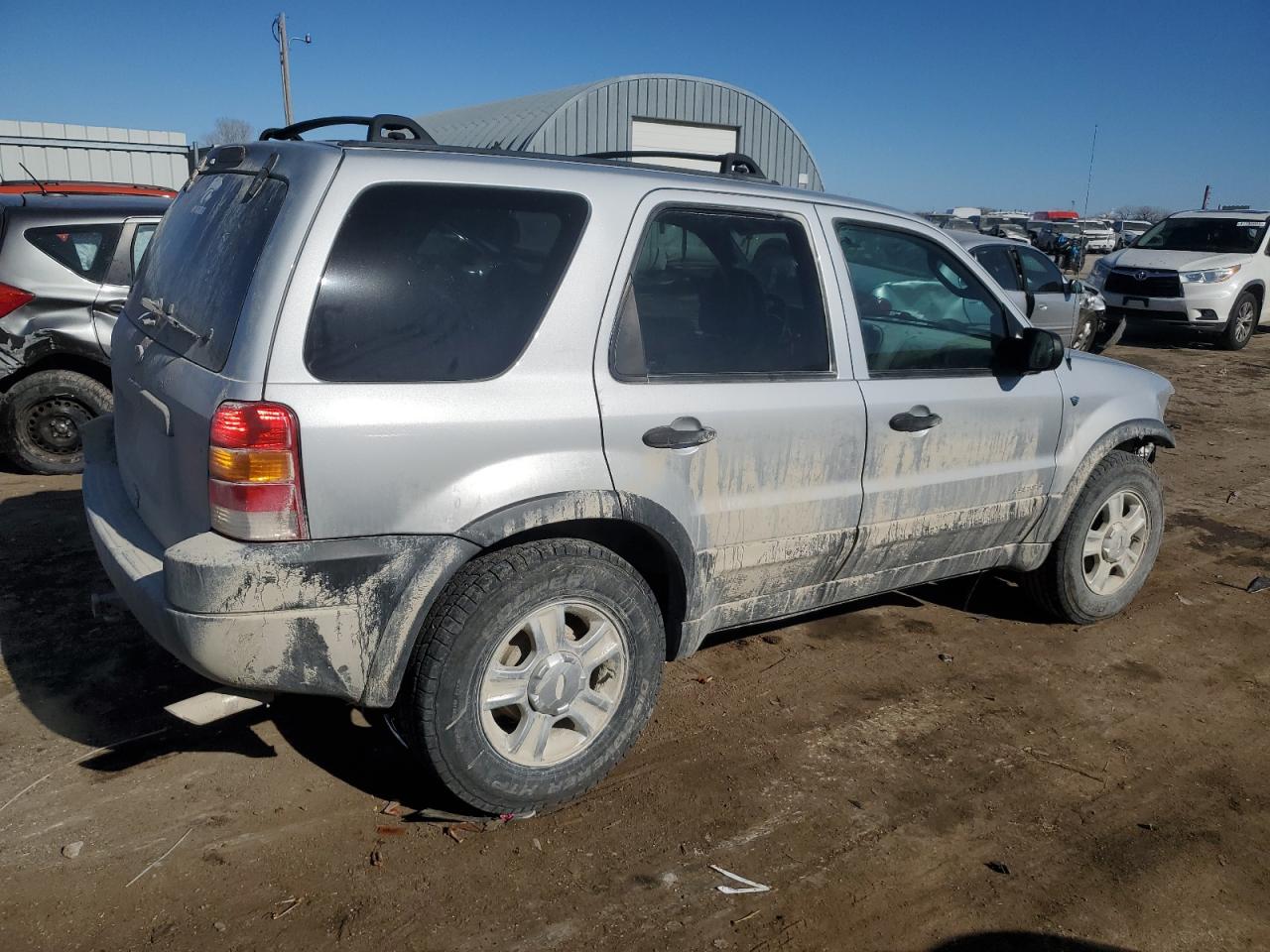 2002 Ford Escape - Image 3