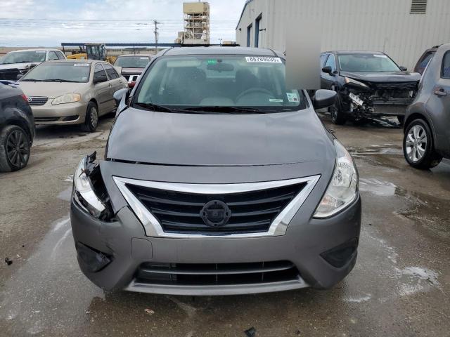  NISSAN VERSA 2019 Серый