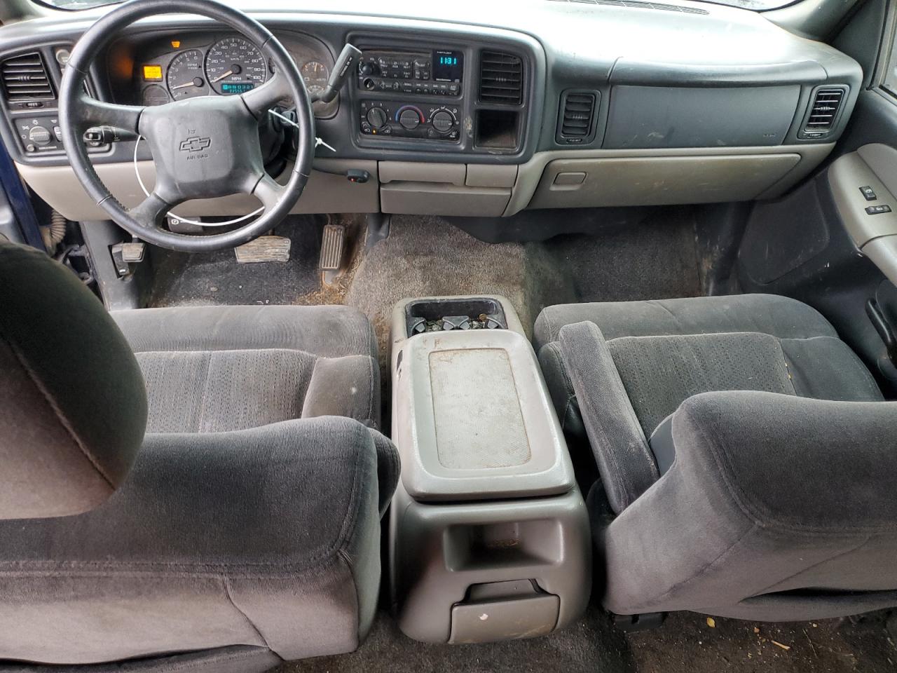 2002 Chevrolet Tahoe - Image 8