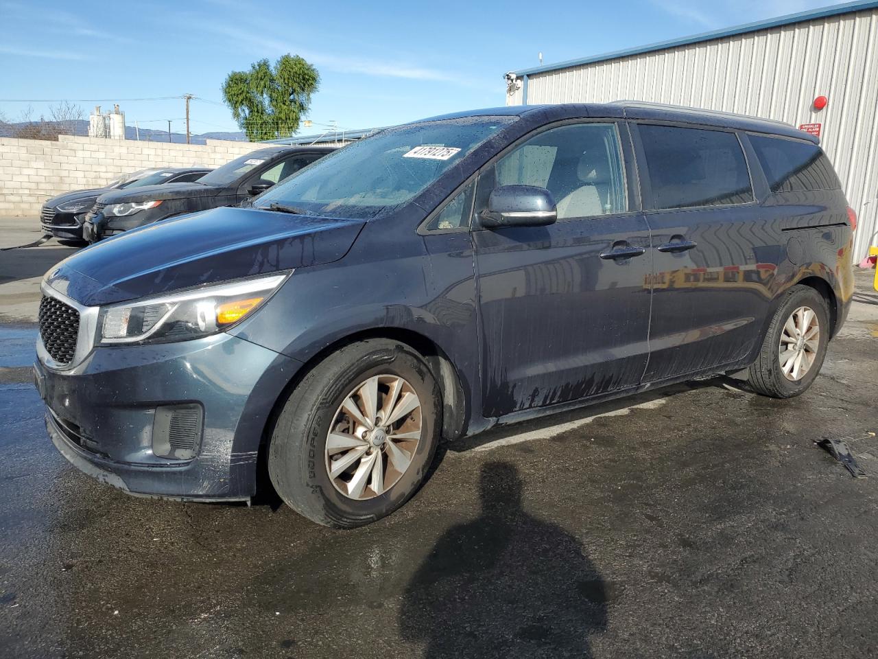 2016 Kia Sedona - Image 1