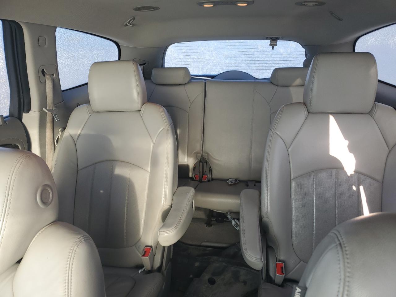 2013 Buick Enclave - Image 10