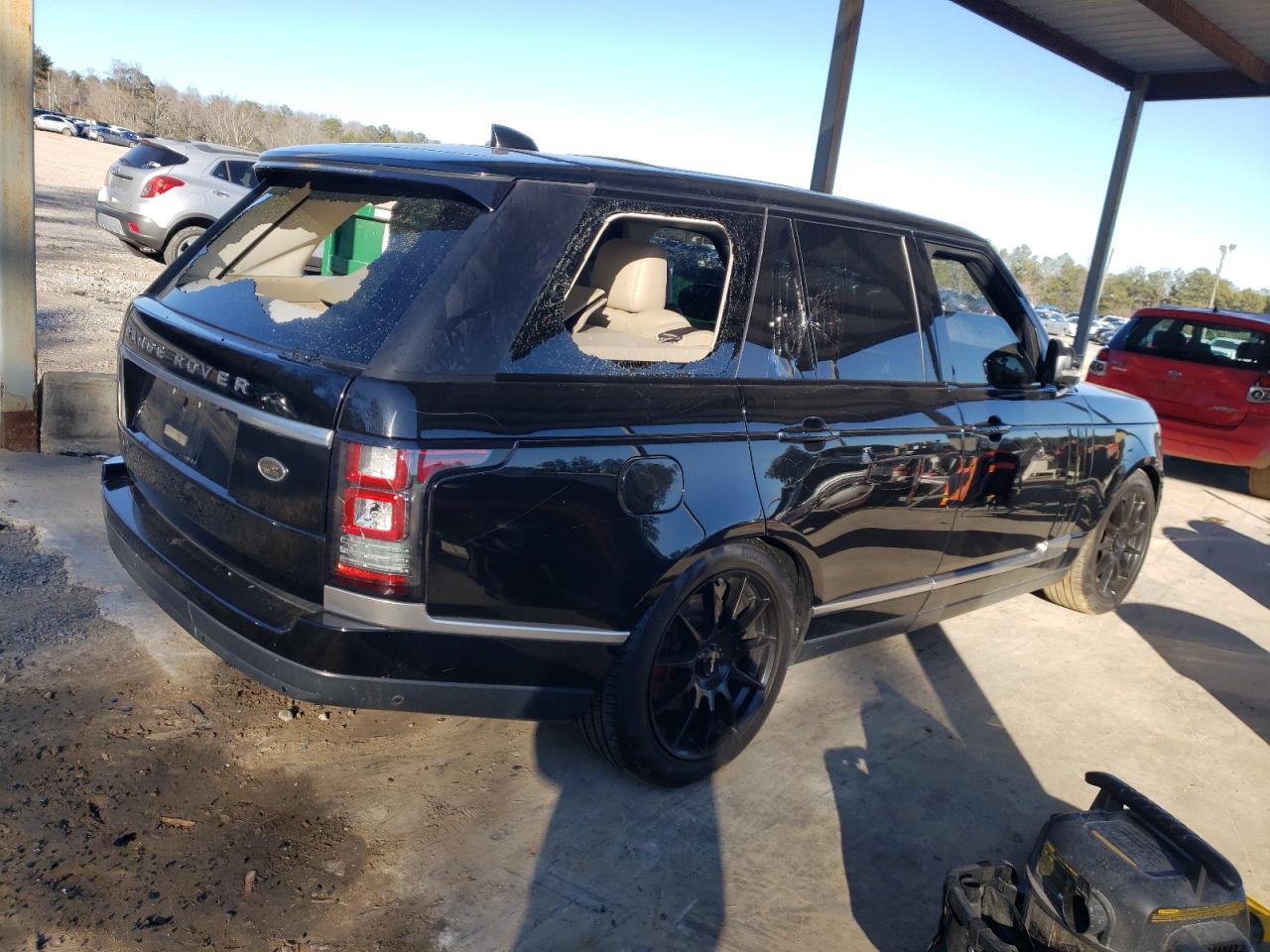 2017 Land Rover Range Rover - Image 3