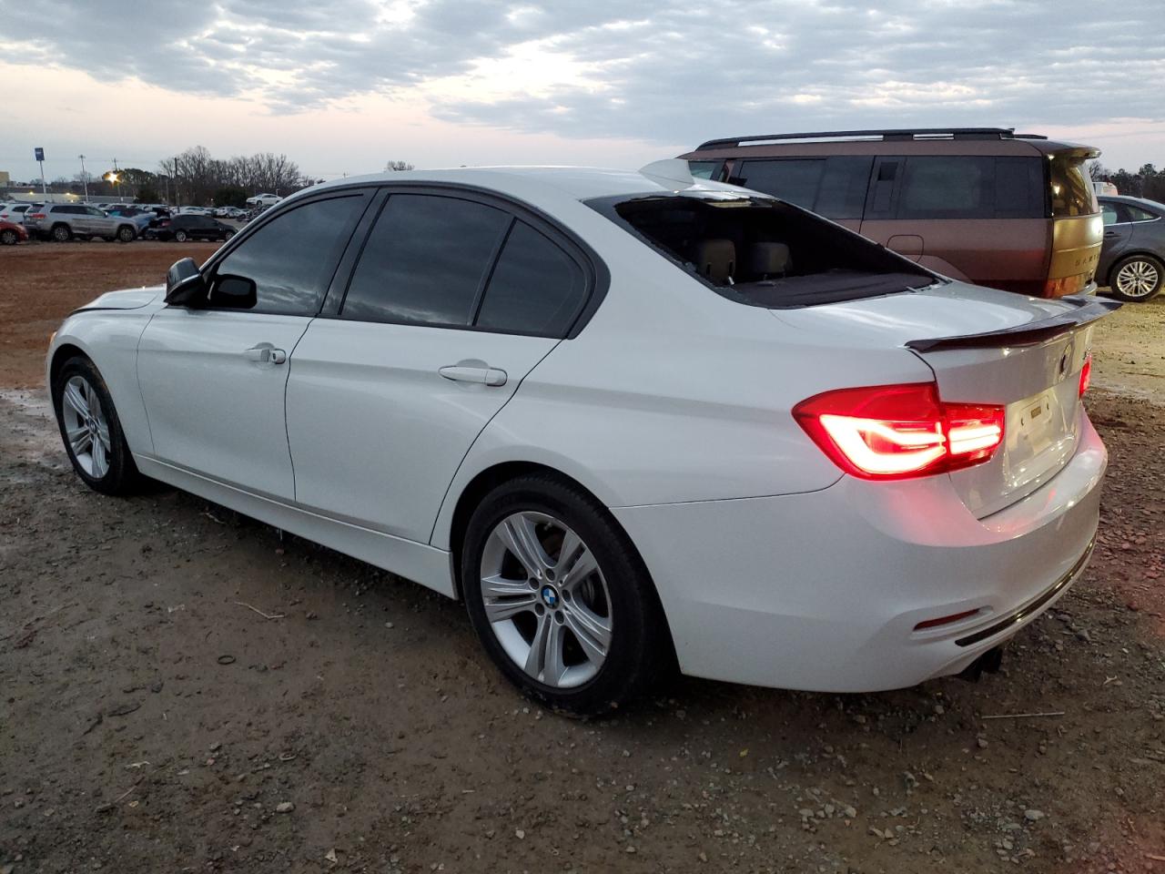 2016 BMW 3er - Image 2