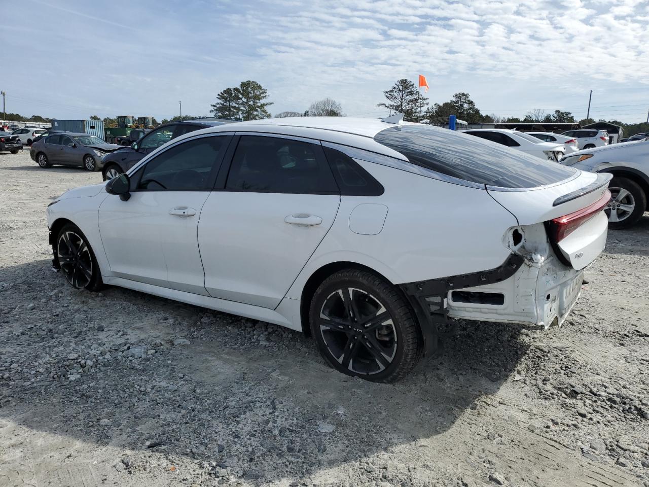 2022 Kia K5 - Image 2