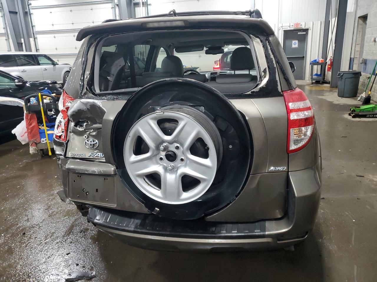 2009 Toyota RAV 4 - Image 6