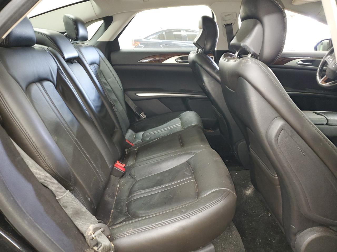 2014 Lincoln MKZ - Image 10