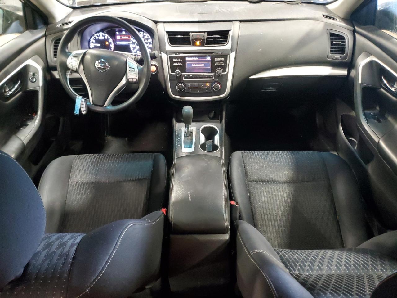 2016 Nissan Altima - Image 8