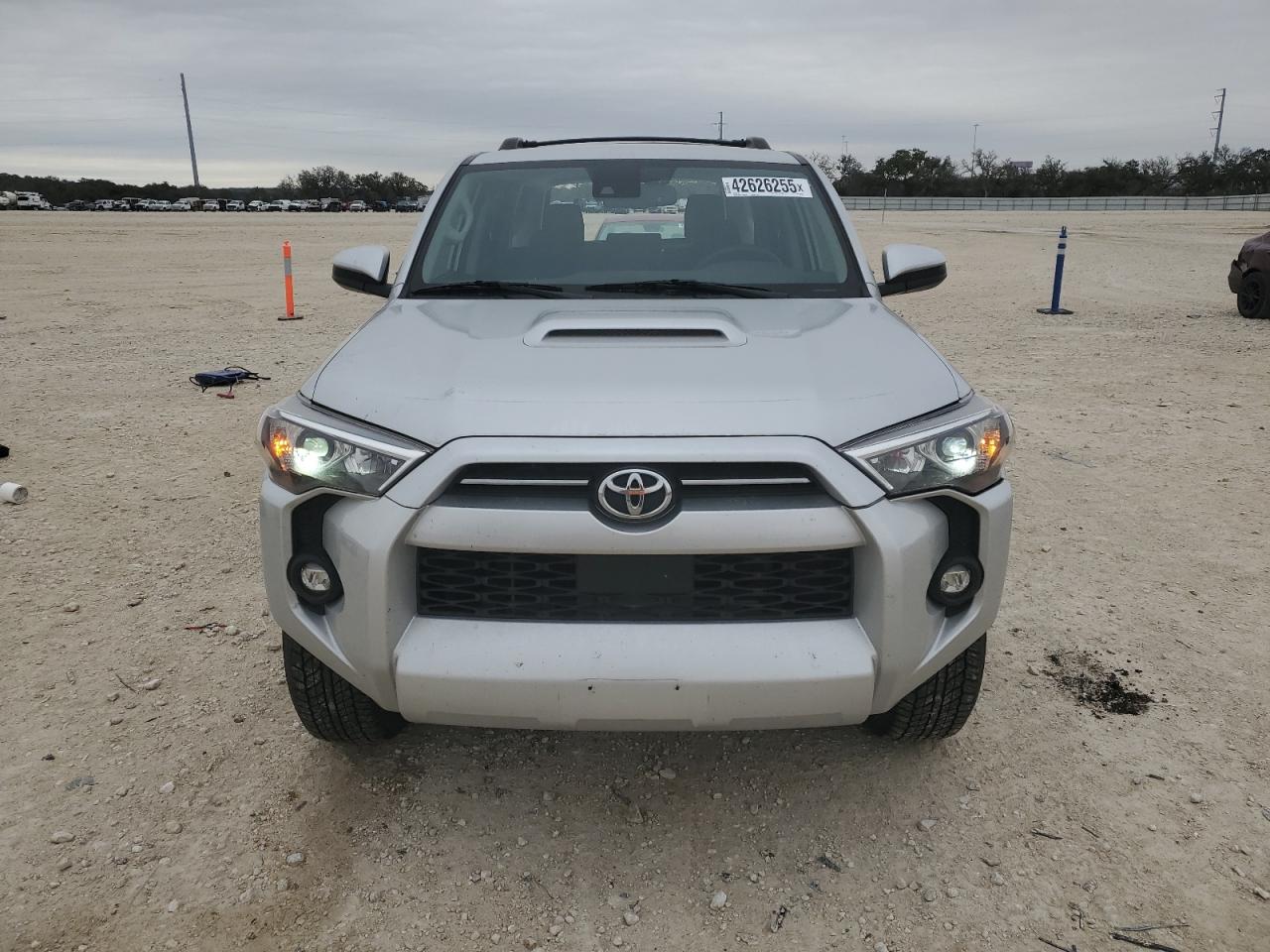 2021 Toyota 4Runner - Image 5