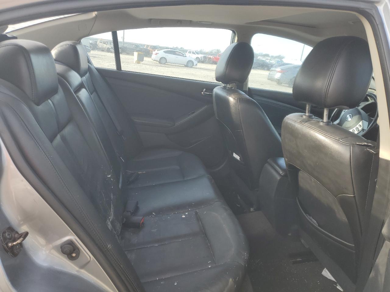 2009 Nissan Altima - Image 10