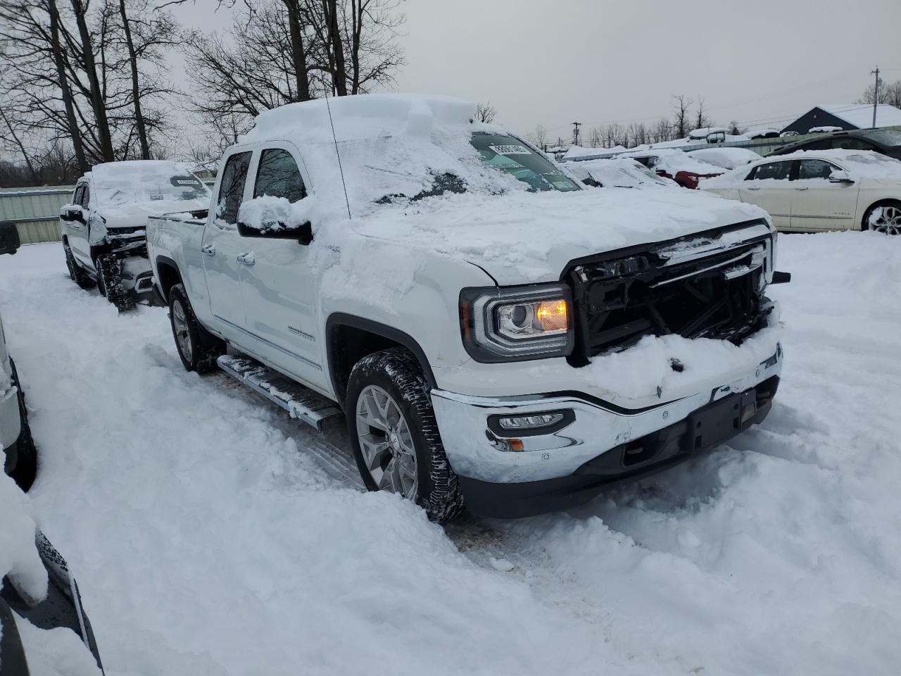 2018 GMC Sierra - Image 4