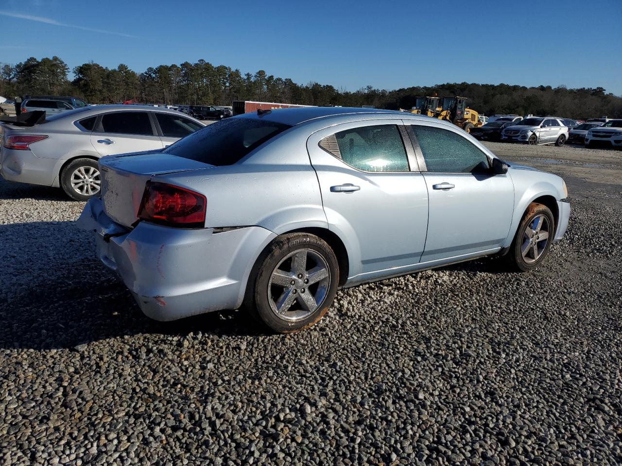 2013 Dodge Avenger - Image 3