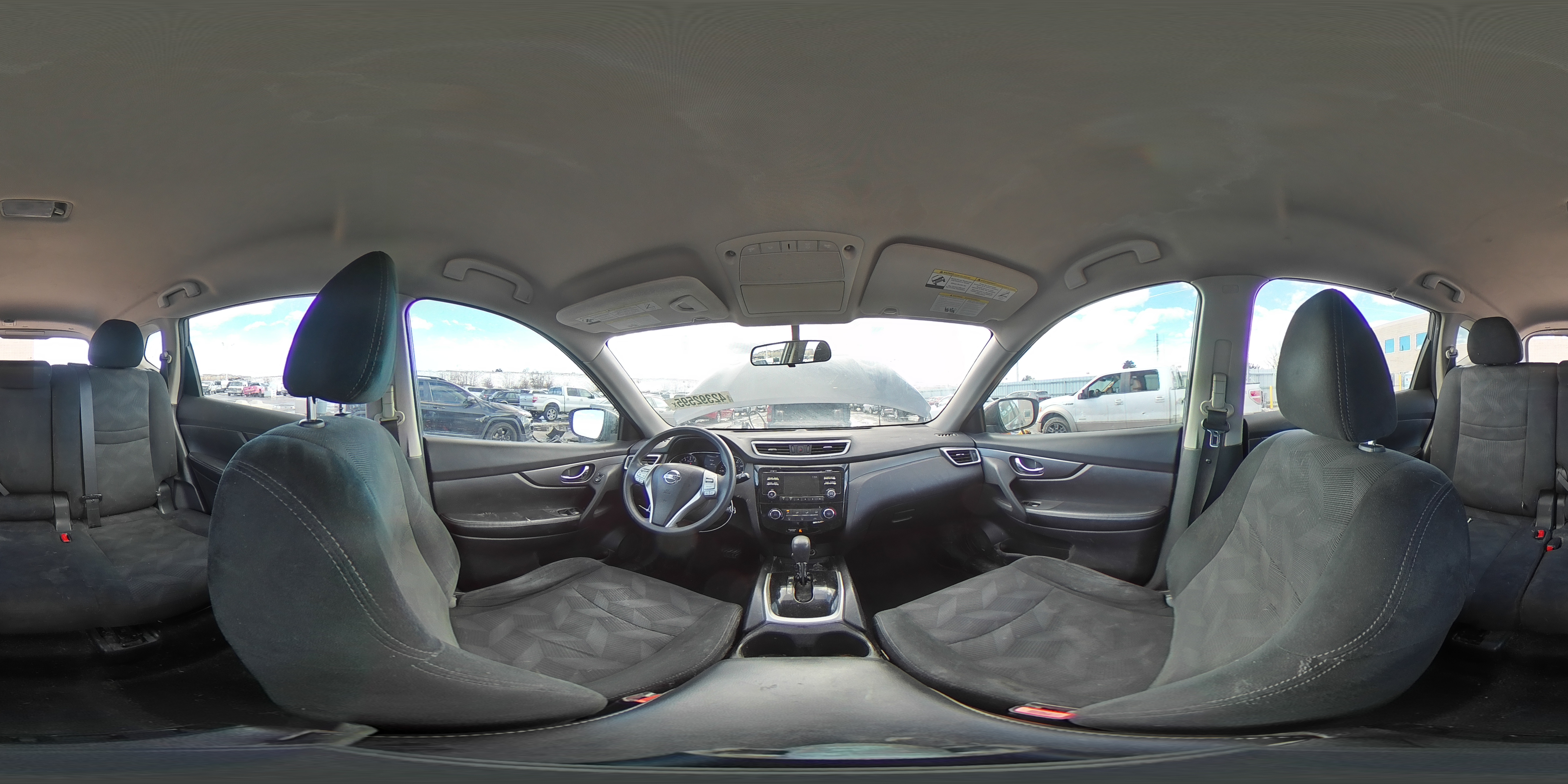 2016 Nissan Rogue - Image 16