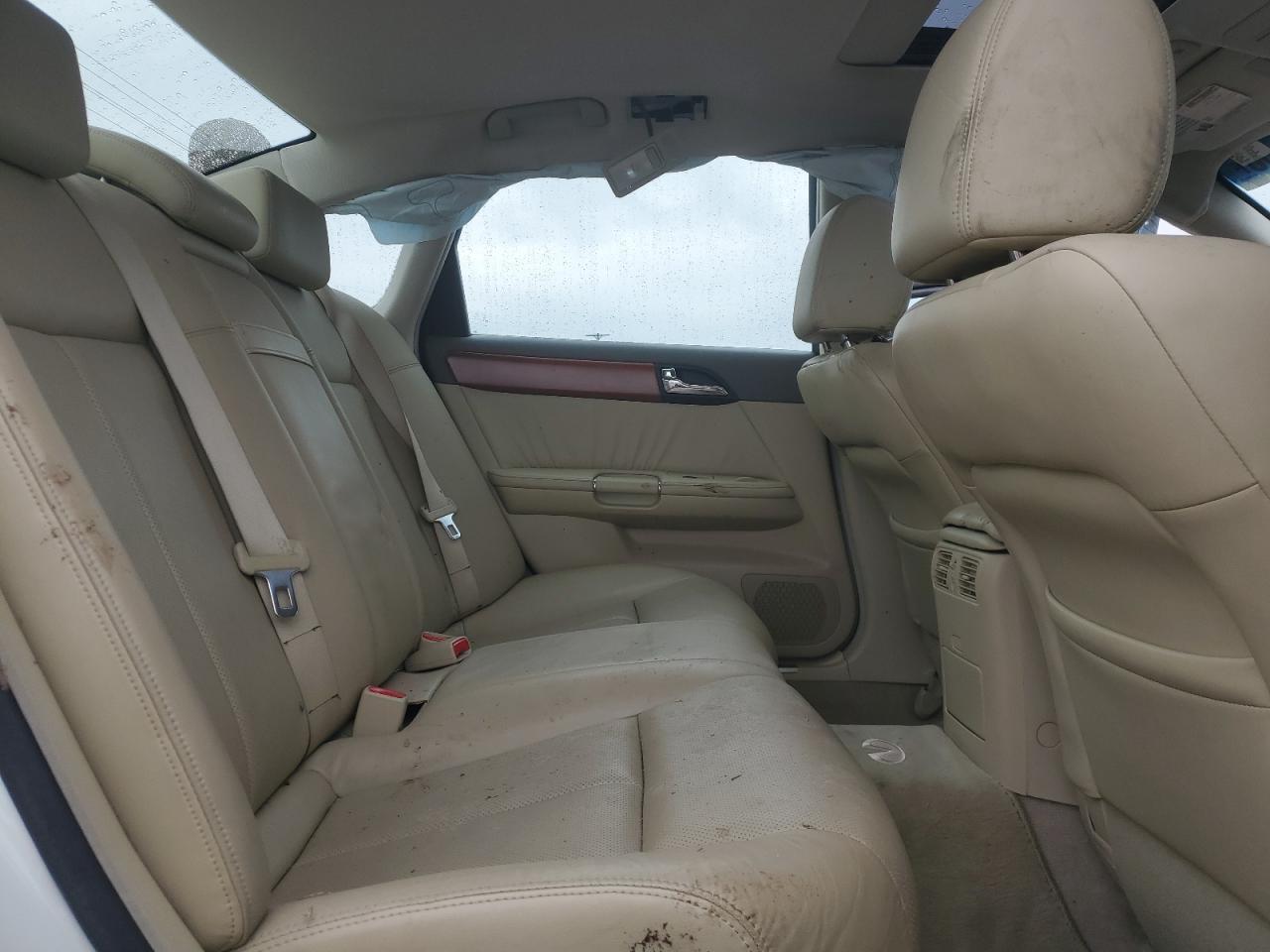 2007 Infiniti M - Image 11