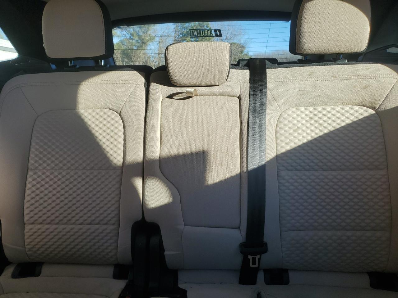 2020 Ford Escape - Image 10