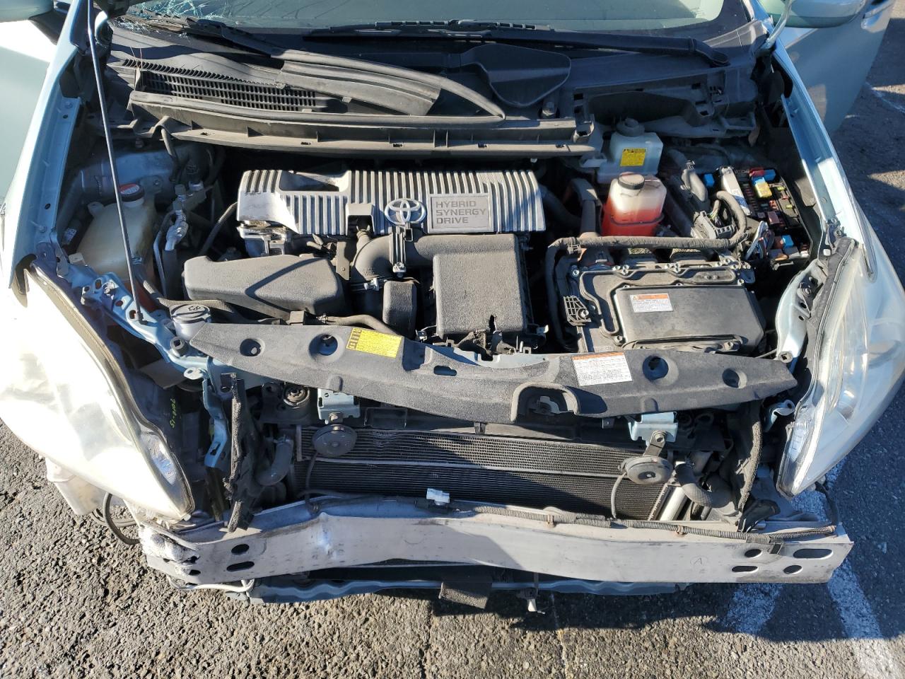 2015 Toyota Prius - Image 13