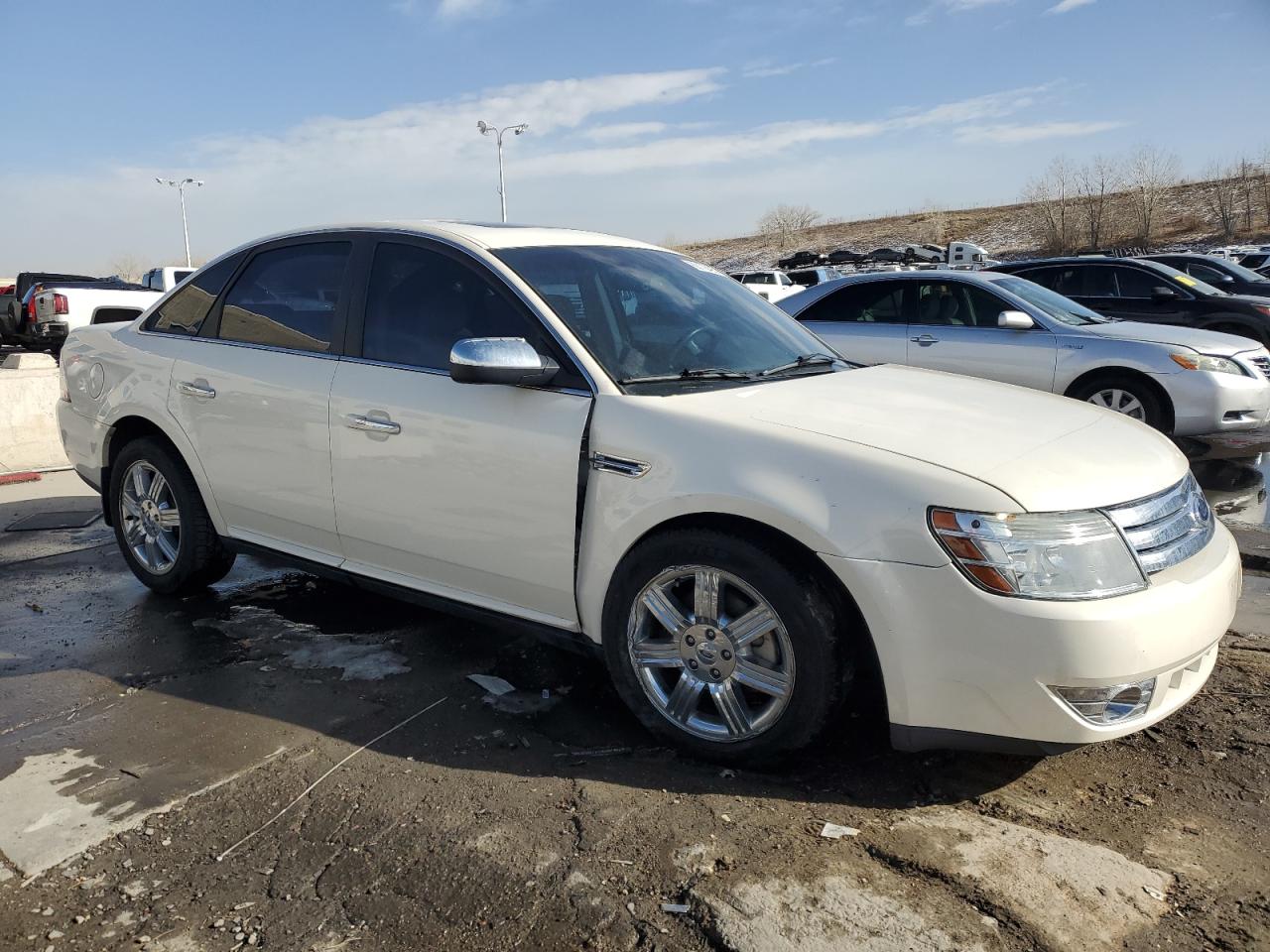 2009 Ford Taurus - Image 4