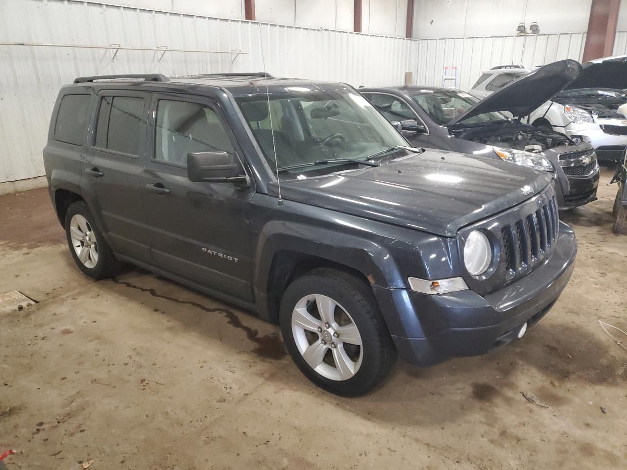 VIN 1C4NJPFB2FD186582 2015 JEEP PATRIOT no.4