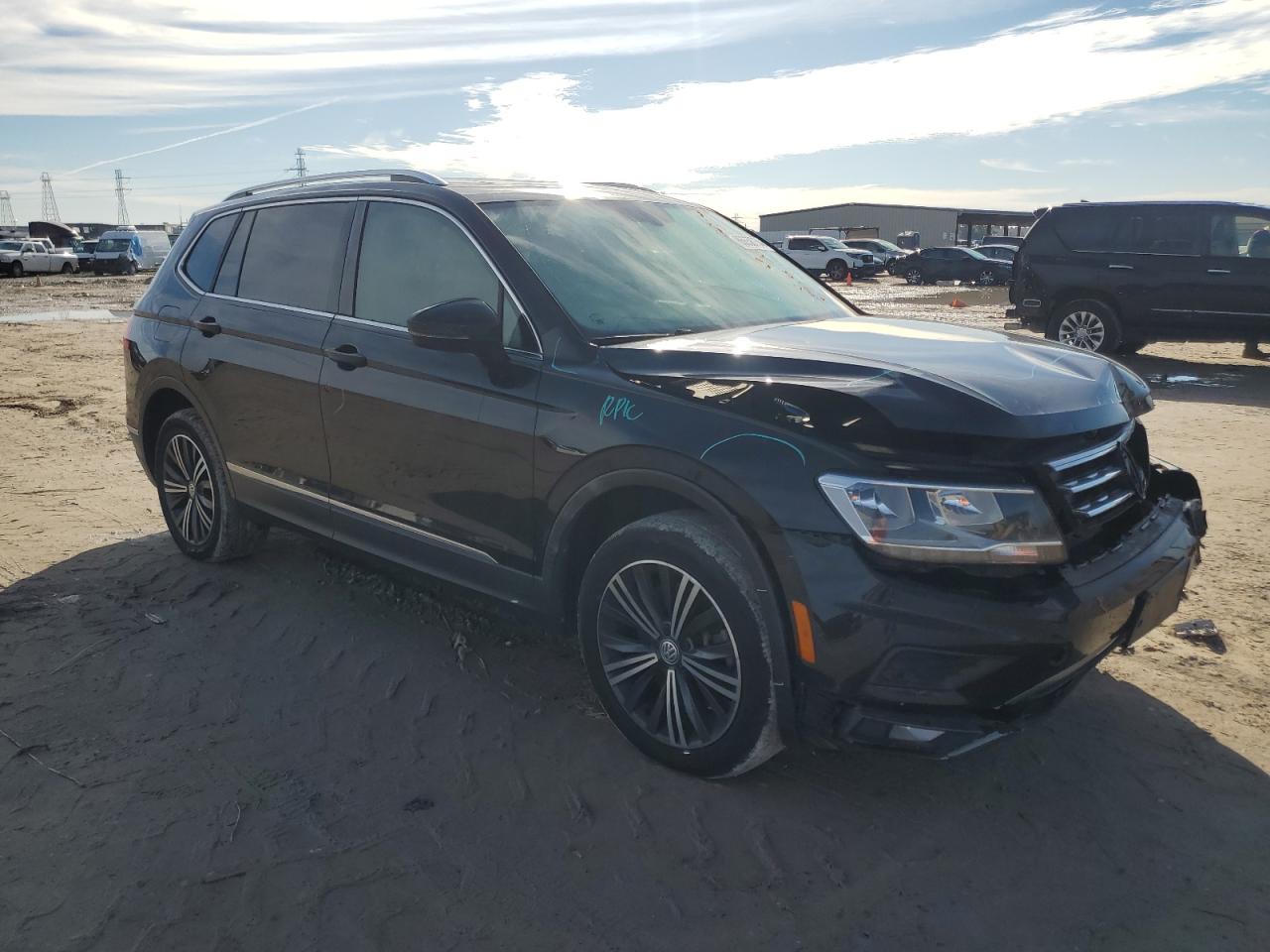 2019 Volkswagen Tiguan - Image 4