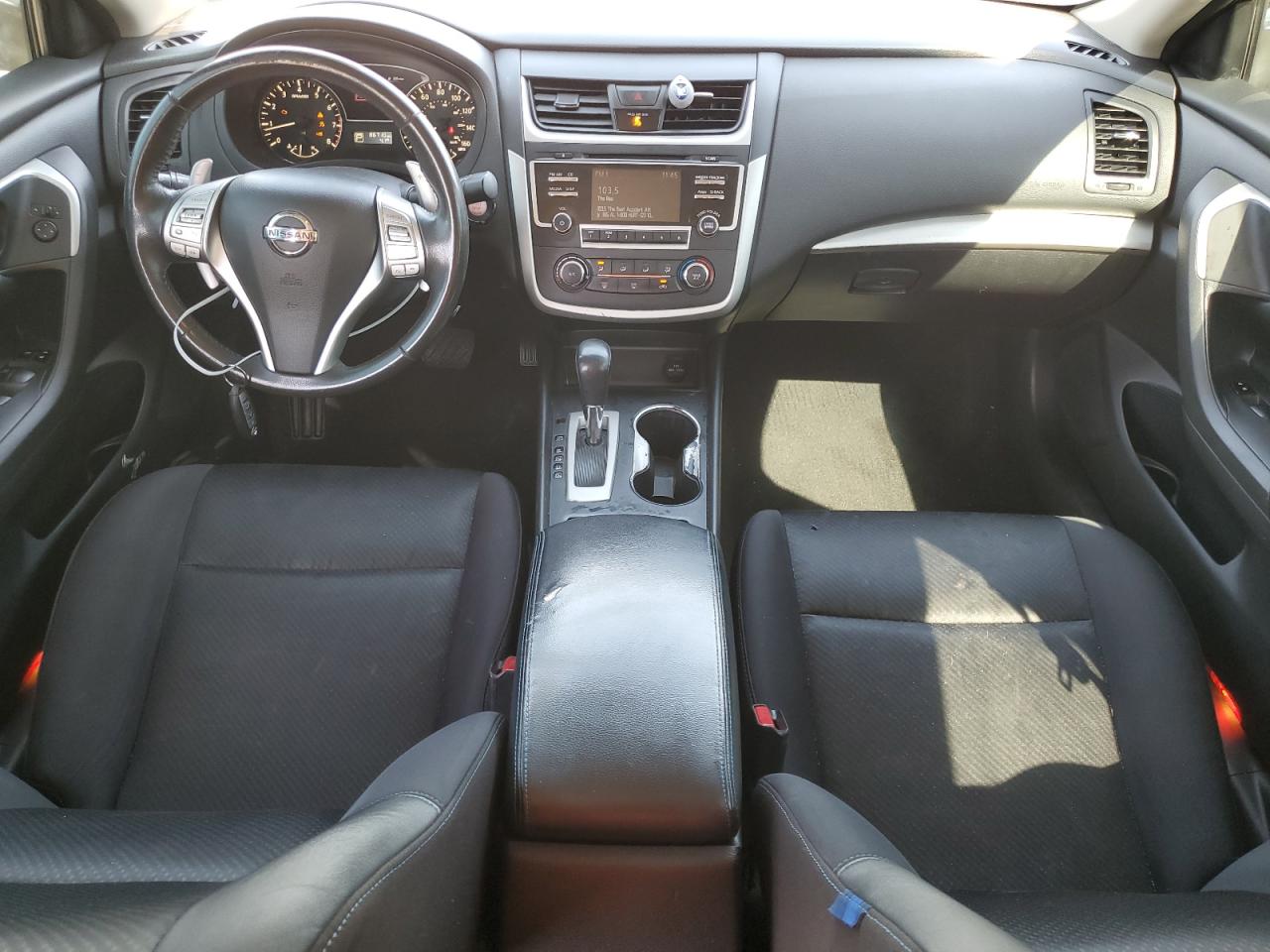 2016 Nissan Altima - Image 8