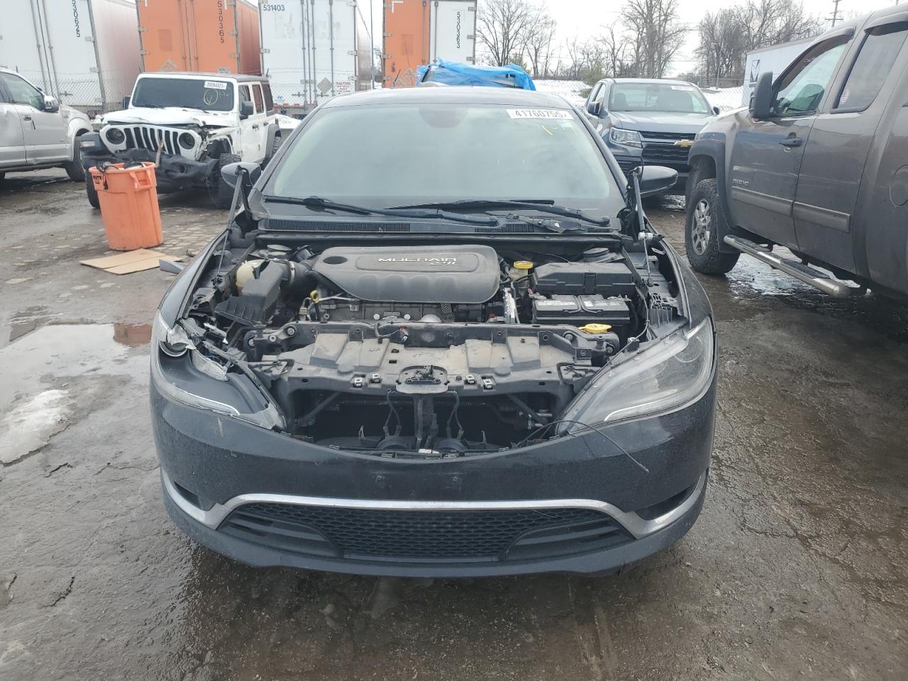 2015 Chrysler 200 - Image 5