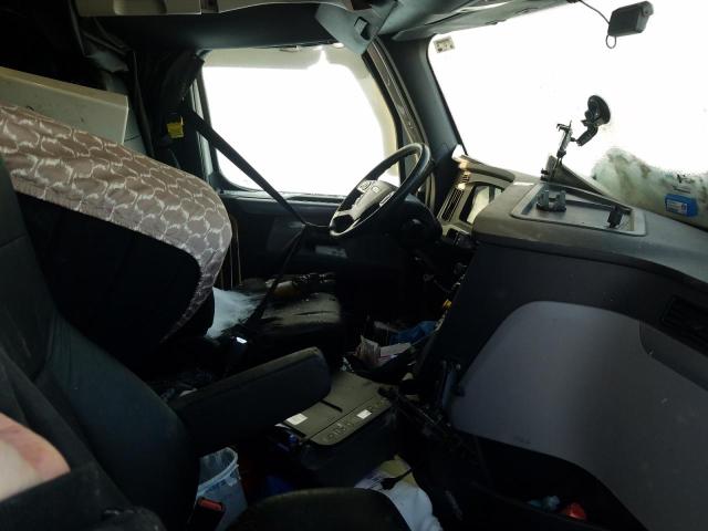 2019 FREIGHTLINER CASCADIA 126 