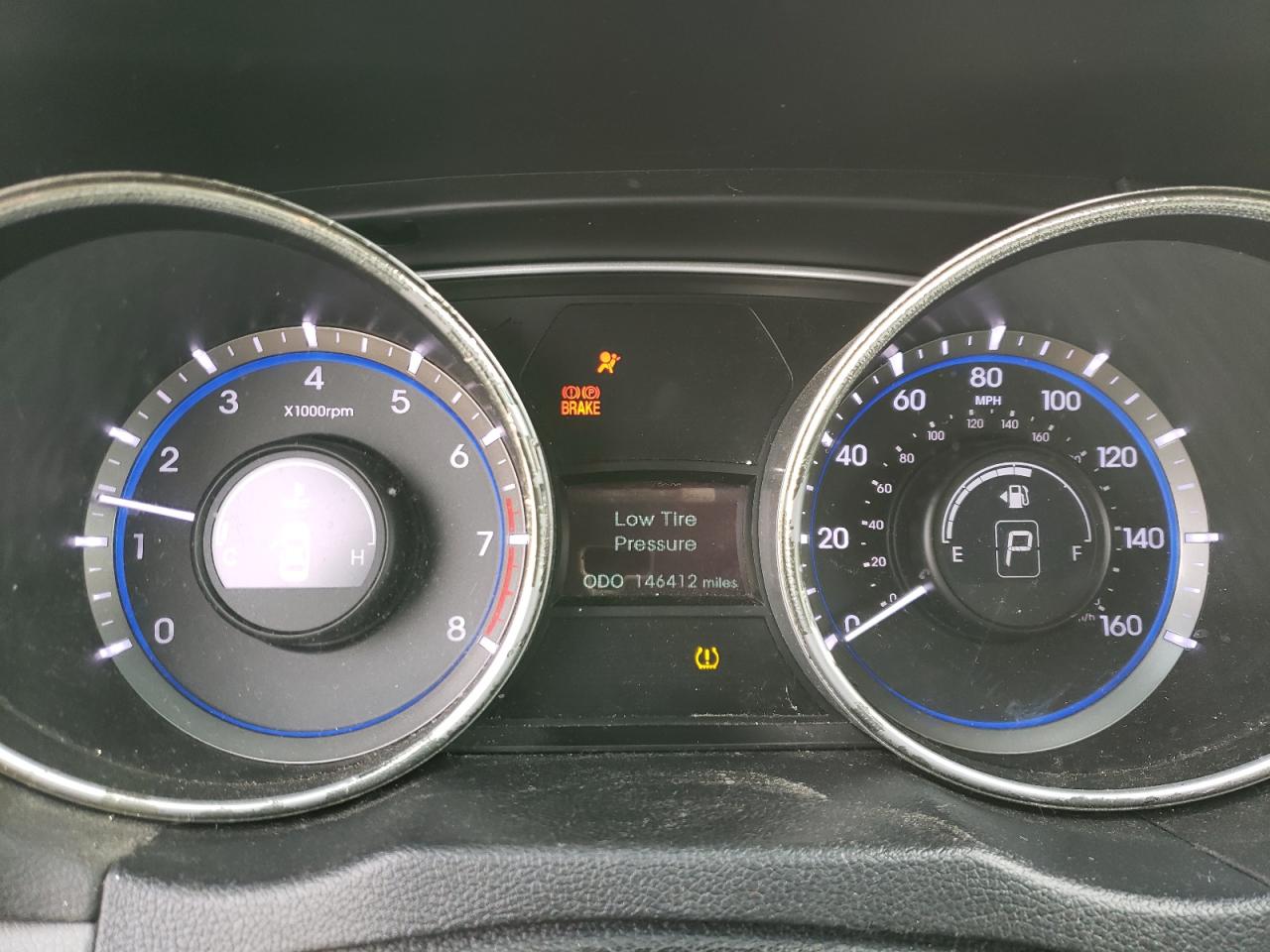 2012 Hyundai Sonata - Image 9