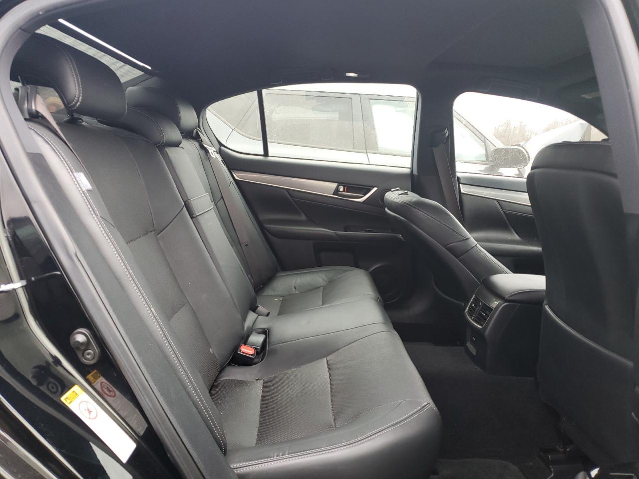 2015 Lexus GS - Image 10