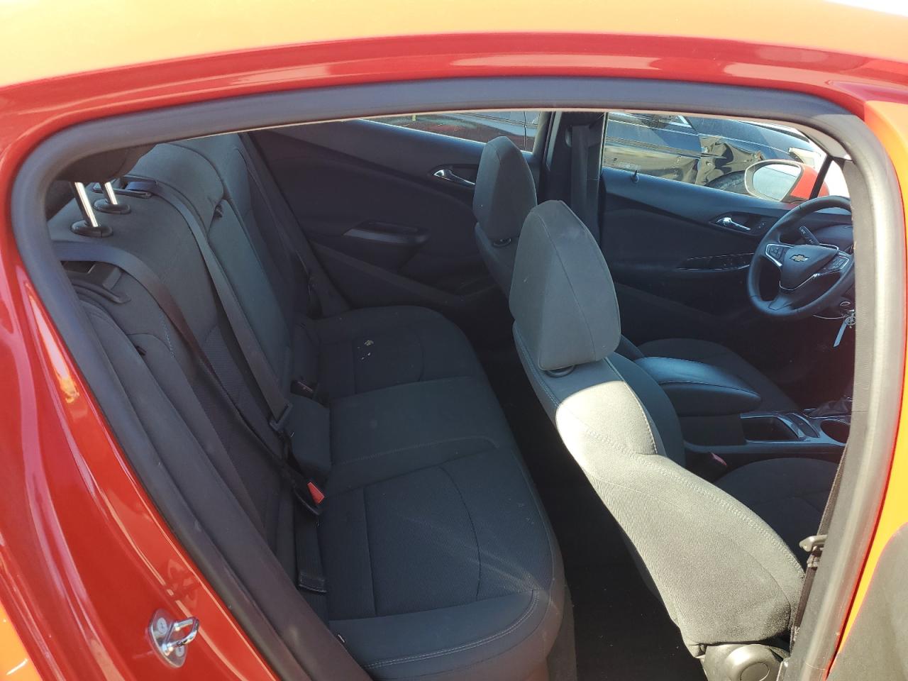 2018 Chevrolet Cruze - Image 10
