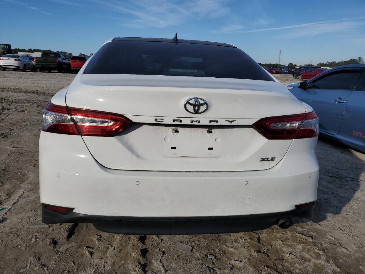 2018 Toyota Camry - Image 6
