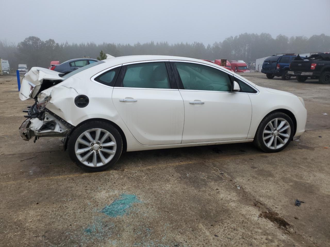 2013 Buick Verano - Image 3