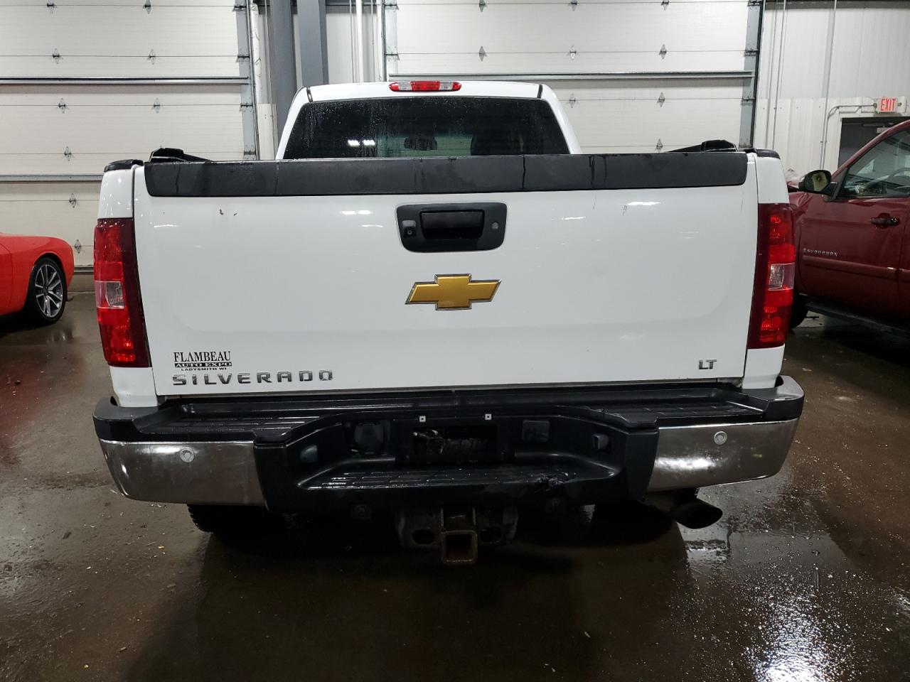 2012 Chevrolet Silverado - Image 6