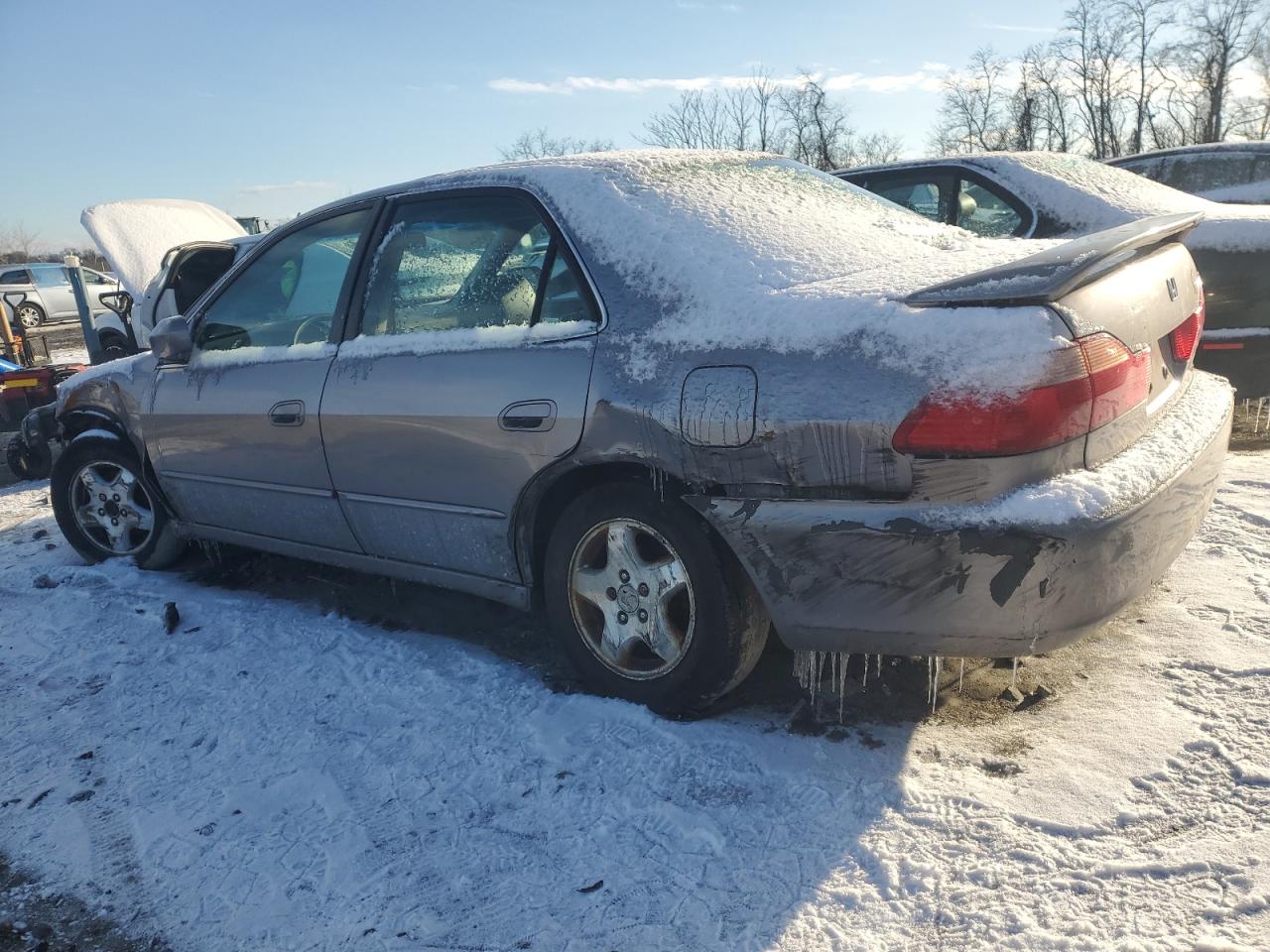 2000 Honda Accord - Image 2