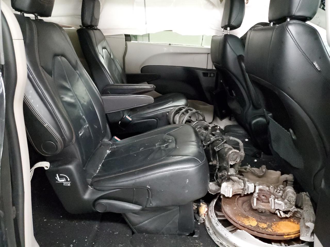 2017 Chrysler Pacifica Touring L VIN: 2C4RC1BG9HR501825 Lot: 86601184