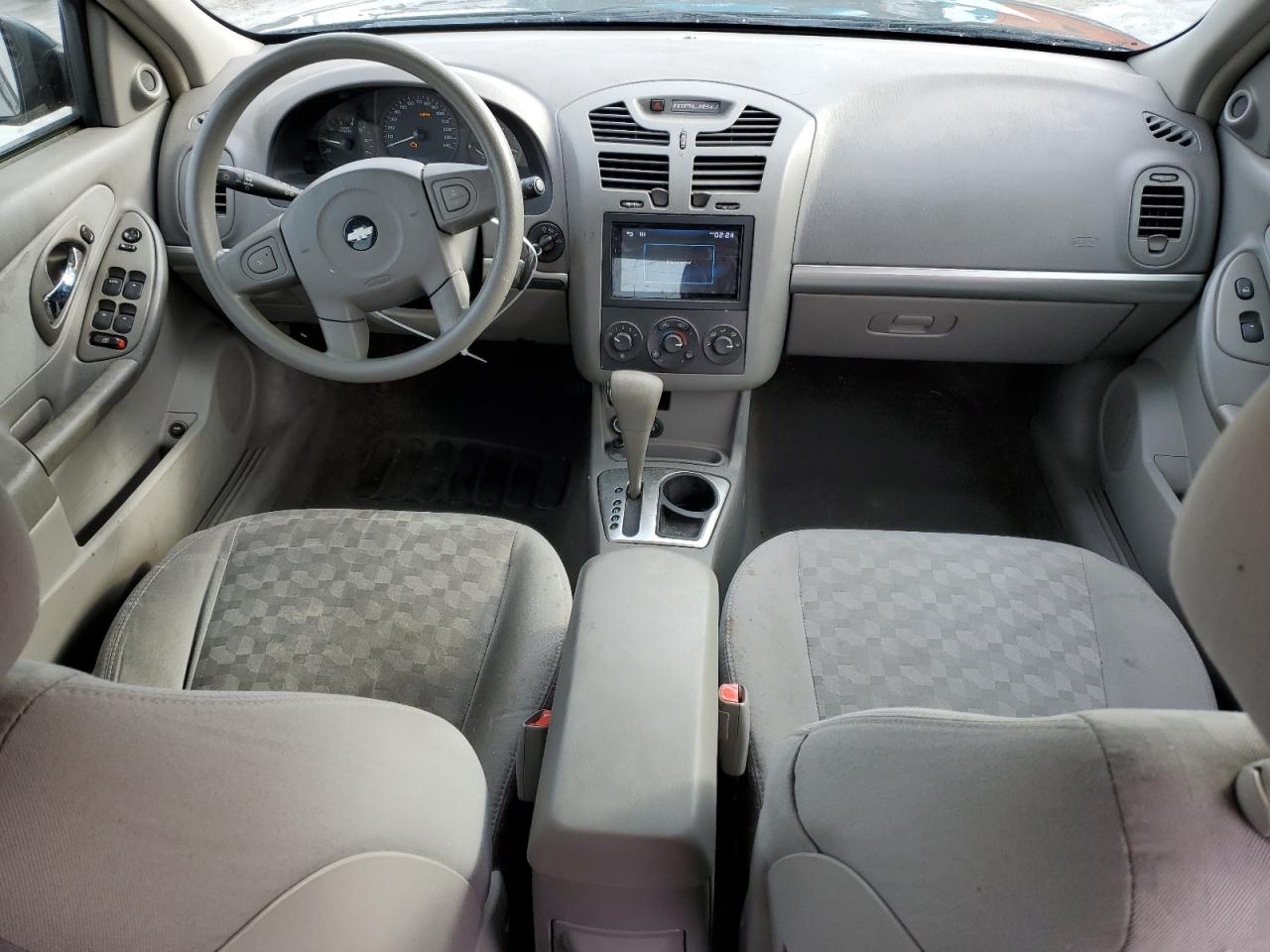 2005 Chevrolet Malibu - Image 8