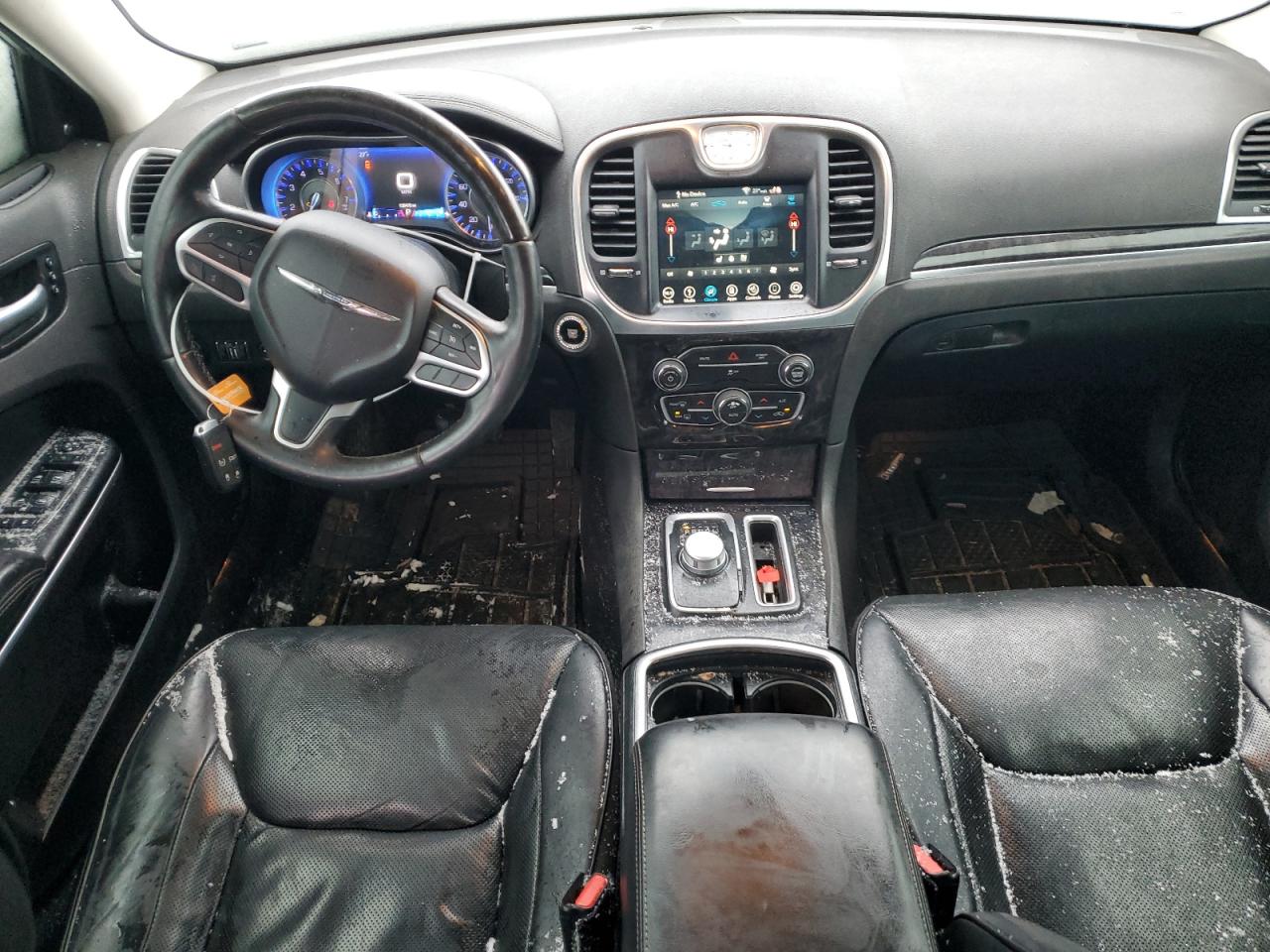 2018 Chrysler 300 Limited VIN: 2C3CCAEGXJH136976 Lot: 43231195