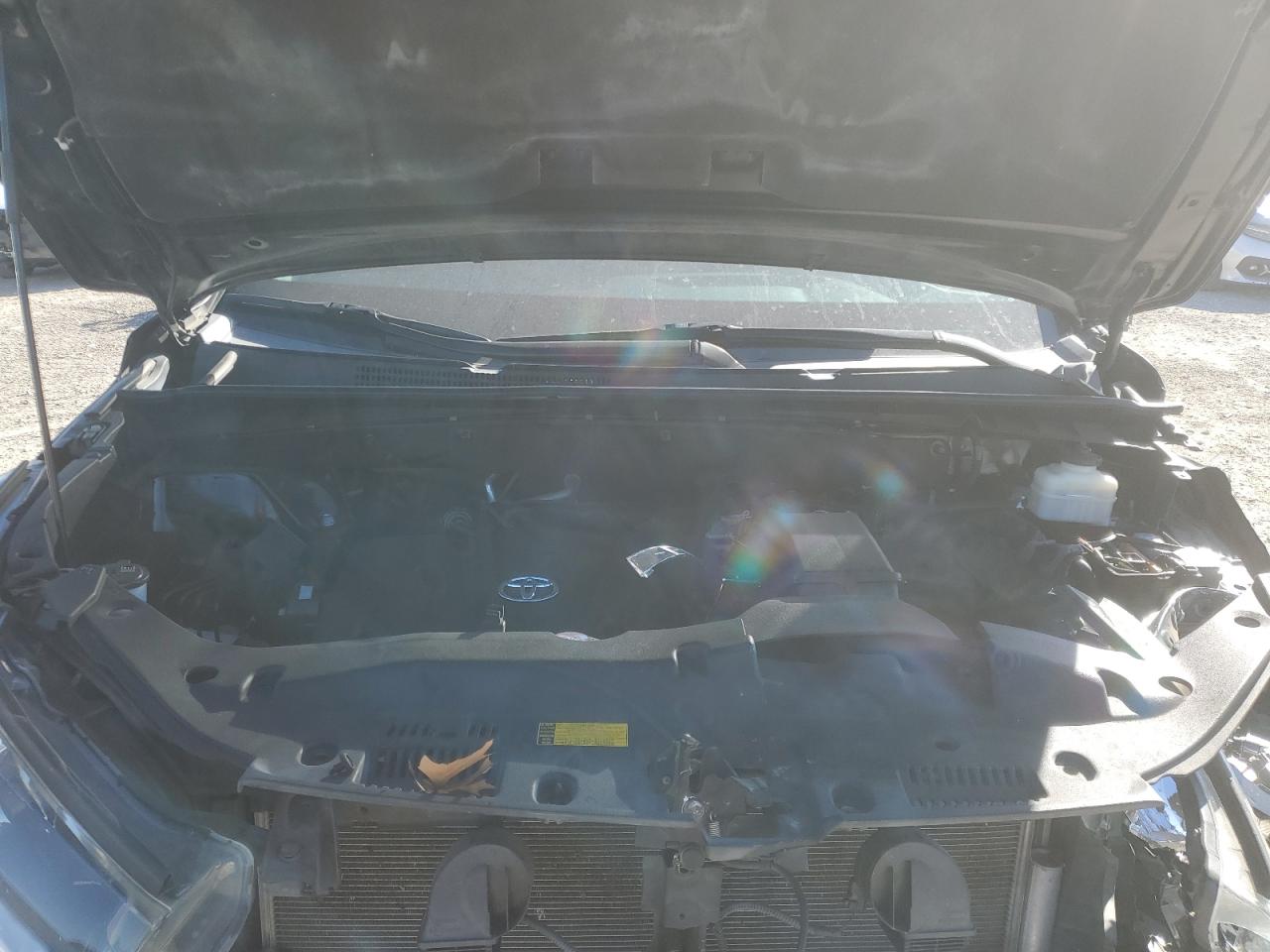 2018 Toyota Highlander - Image 12
