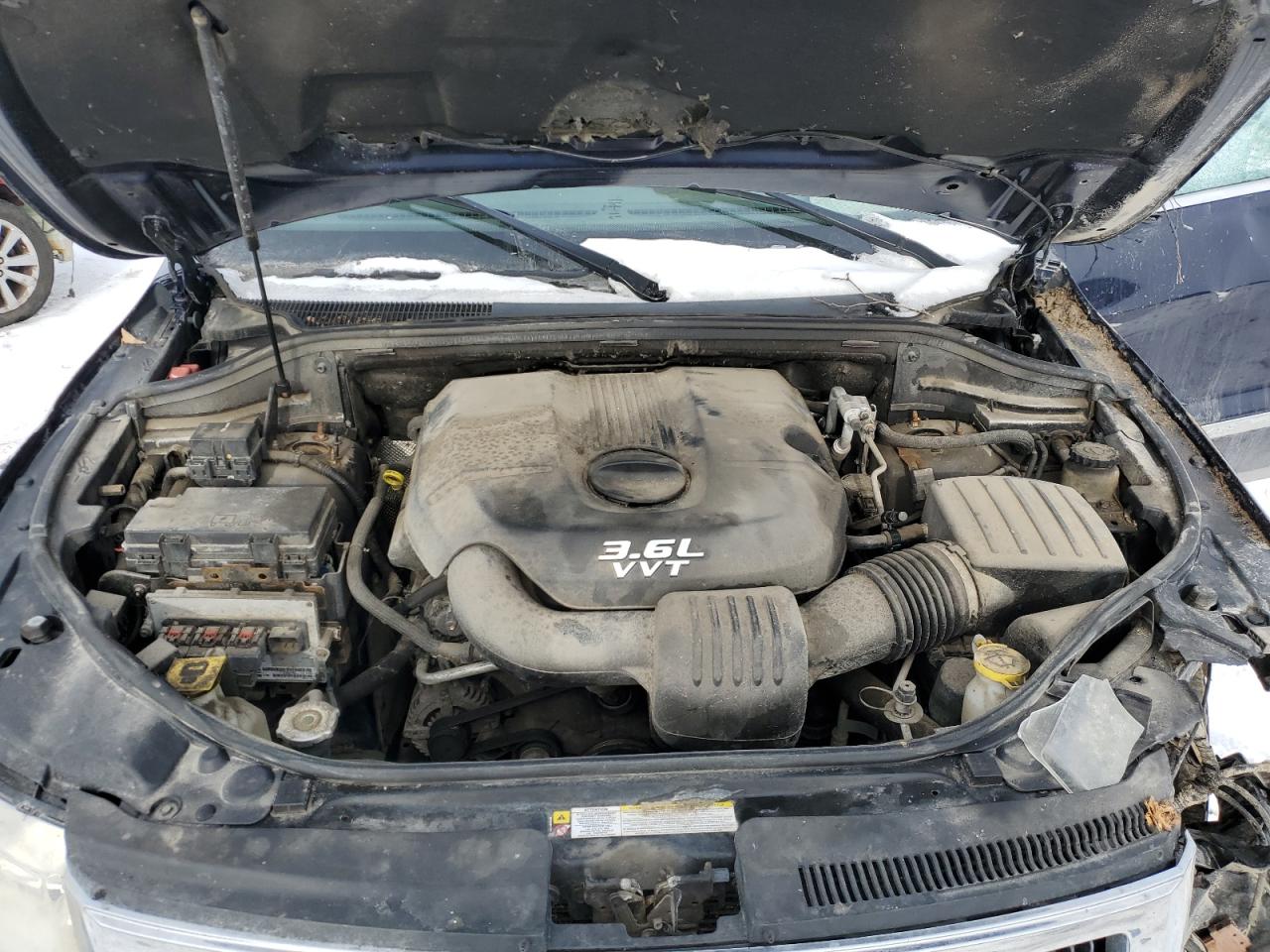 2012 Jeep Grand Cherokee - Image 14